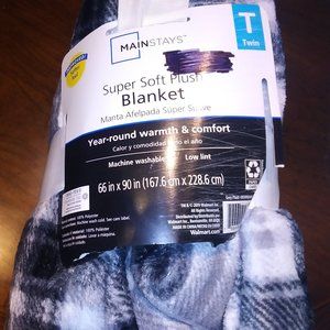 * Mainstay super soft blanket T size